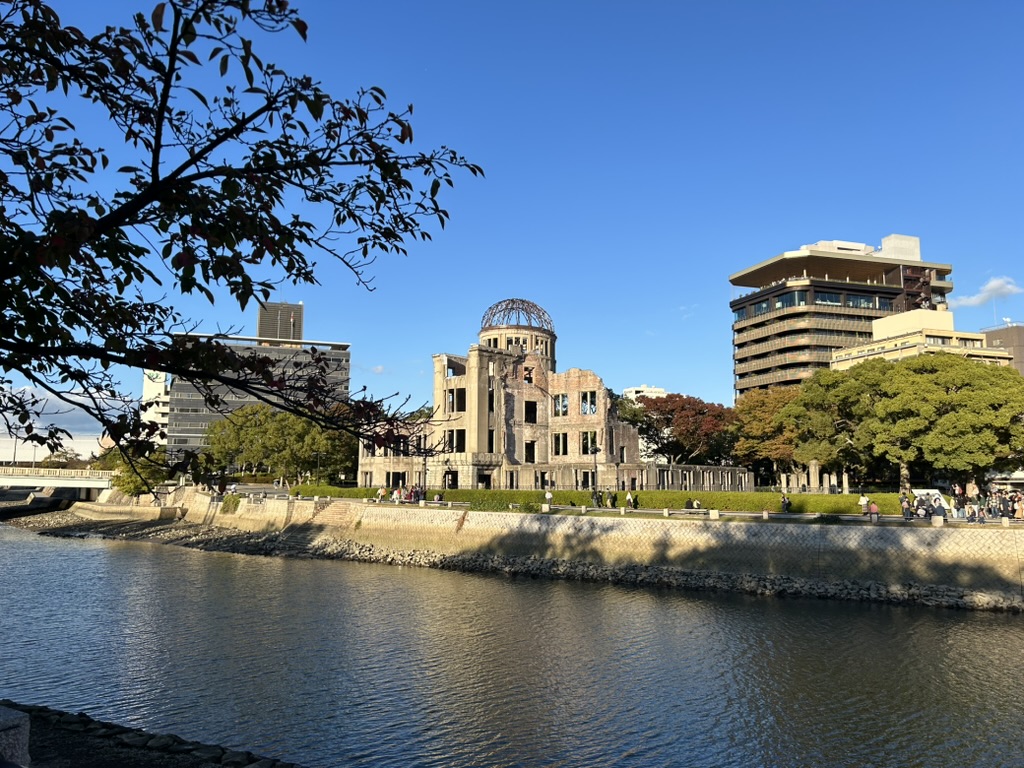 Le Dôme de la bombe A au bord de la rivière Ōta, Hiroshima